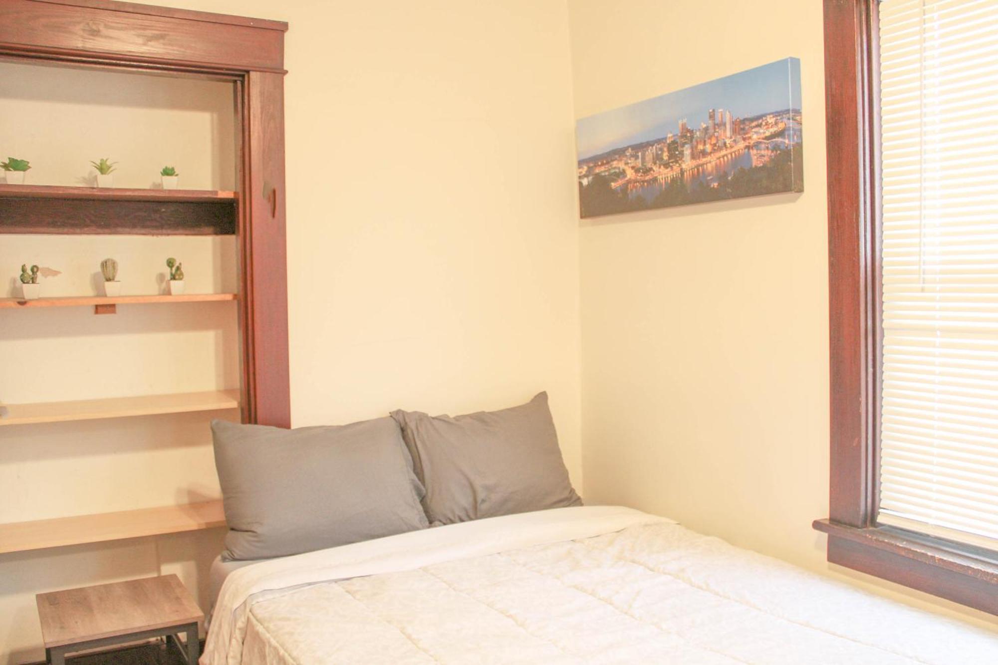 Comfy And Spacious 3 Bedroom - Easy City Access Pittsburgh Exterior photo